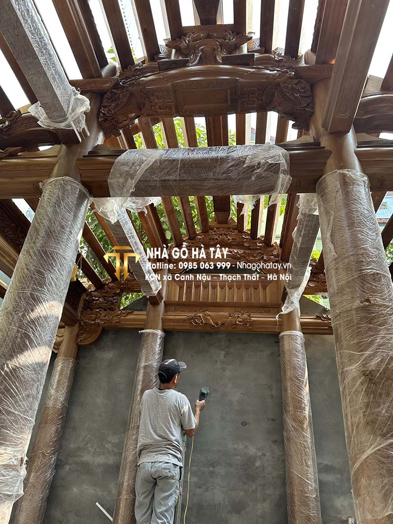 nha_3_gian_go_doi_lao_1